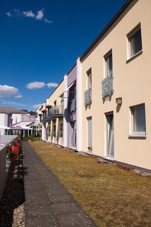 Hotel Stadt Puettlingen Exterior foto
