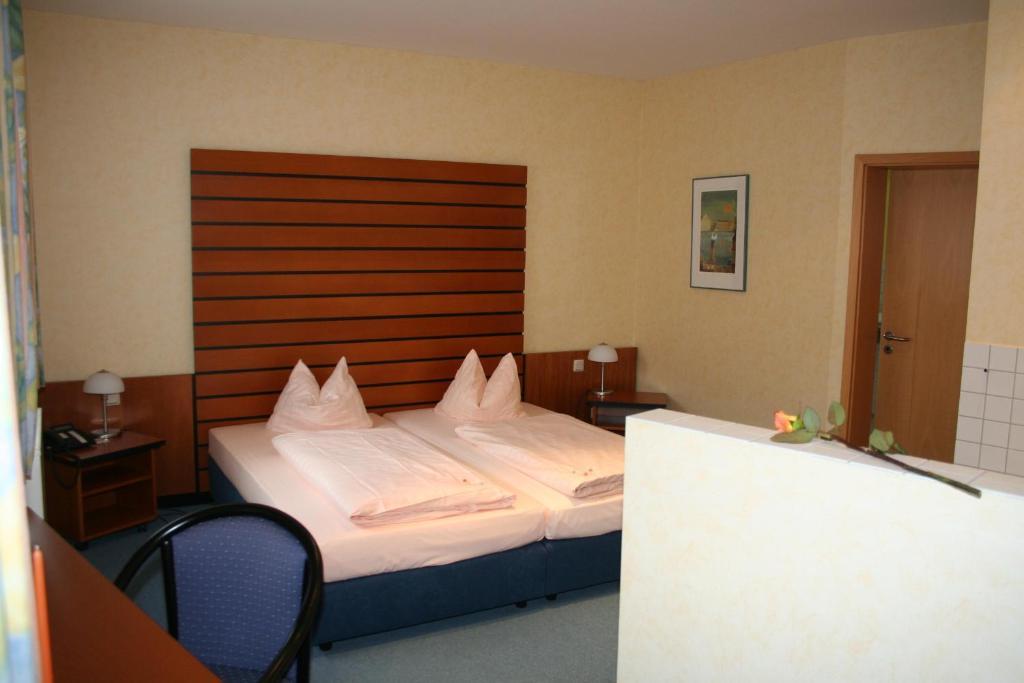 Hotel Stadt Puettlingen Cameră foto
