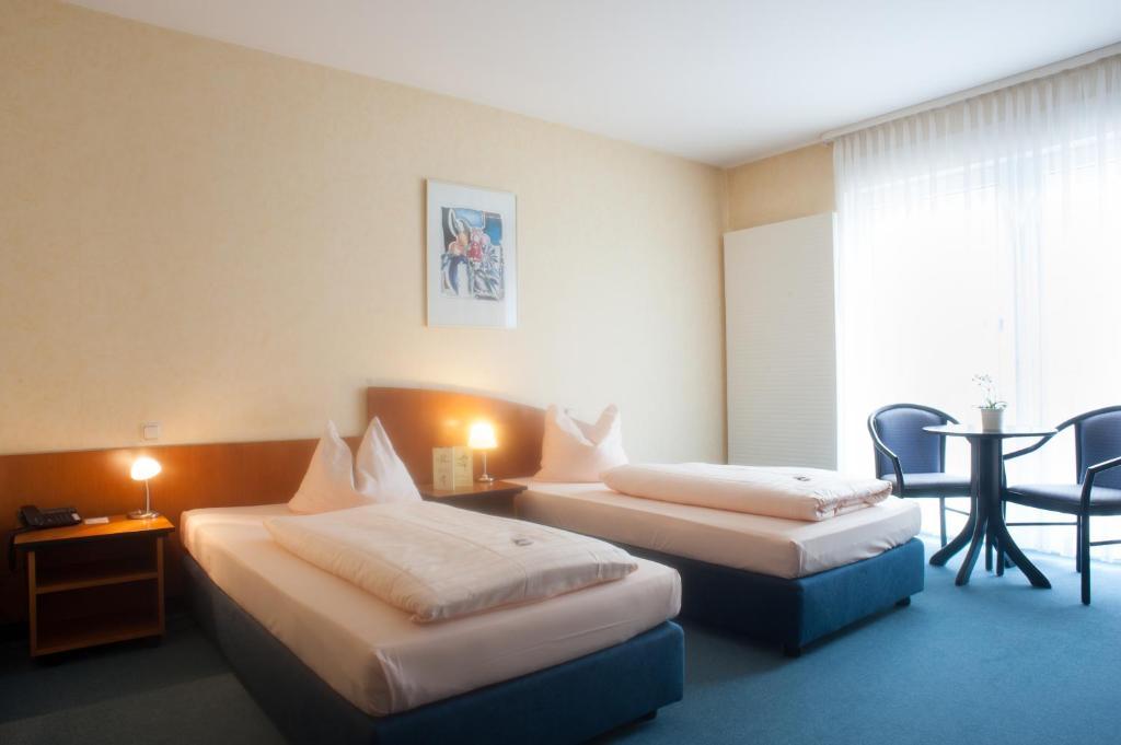 Hotel Stadt Puettlingen Cameră foto